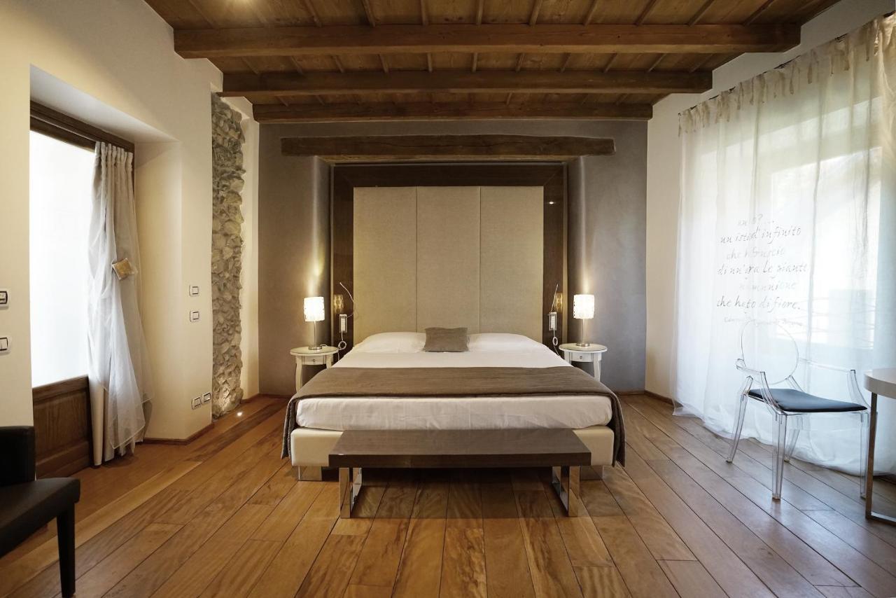 Il Portico - 1711 Luxury Guest House Arlate Екстер'єр фото