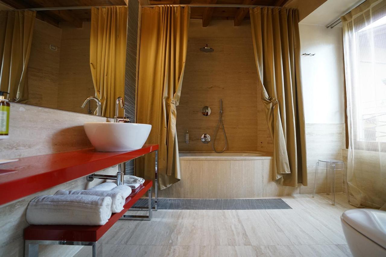 Il Portico - 1711 Luxury Guest House Arlate Екстер'єр фото