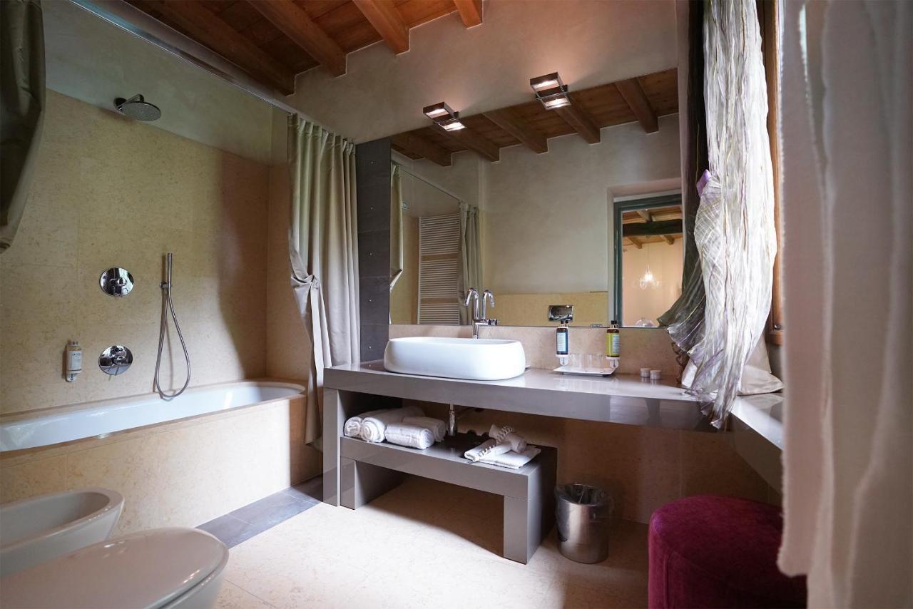Il Portico - 1711 Luxury Guest House Arlate Екстер'єр фото